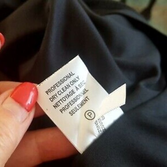 CALVIN KLEIN BEAUTIFUL BLACK SKIRT  NWT - SIZE 14 - STYLISH FAUX LEATHER PANEL - Picture 8 of 11